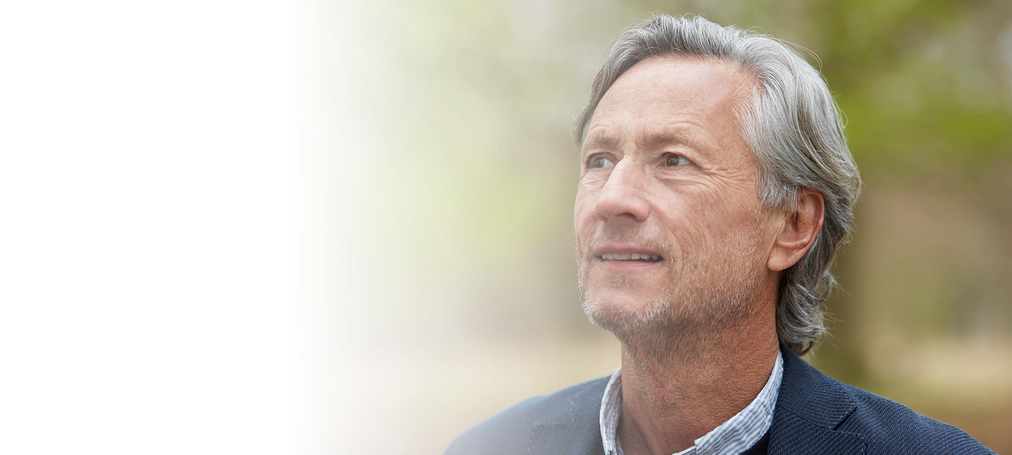 Ian portret wit rechterzijde